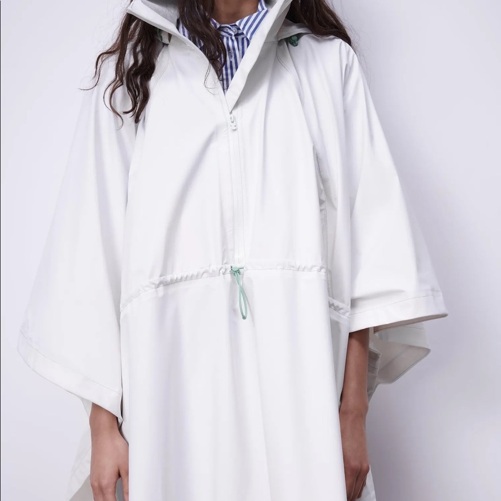 Zara Water Repellent Cape - Picture 3 of 11